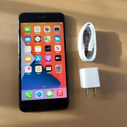 iPhone 8 Plus - UNLOCKED - Like New 