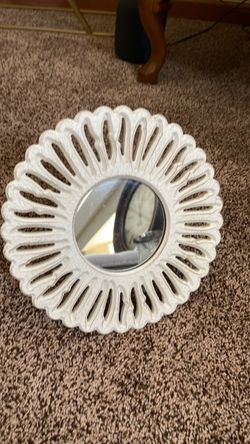 Round Decorative Wall Mirror White Frame