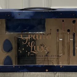 Grand Luxe Makeup Brush Gift Set