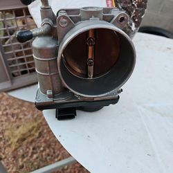 Máxima Throttle Body+Spacer