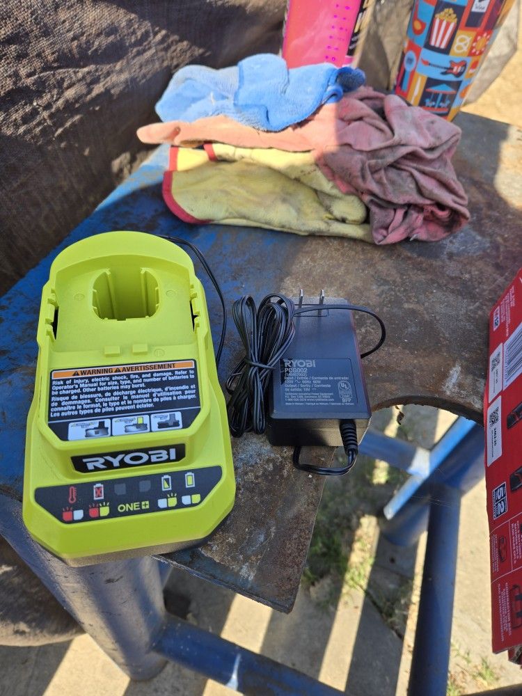 Ryobi Charger