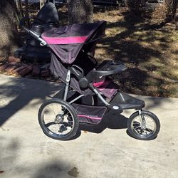 Expedition Jogger in great condition