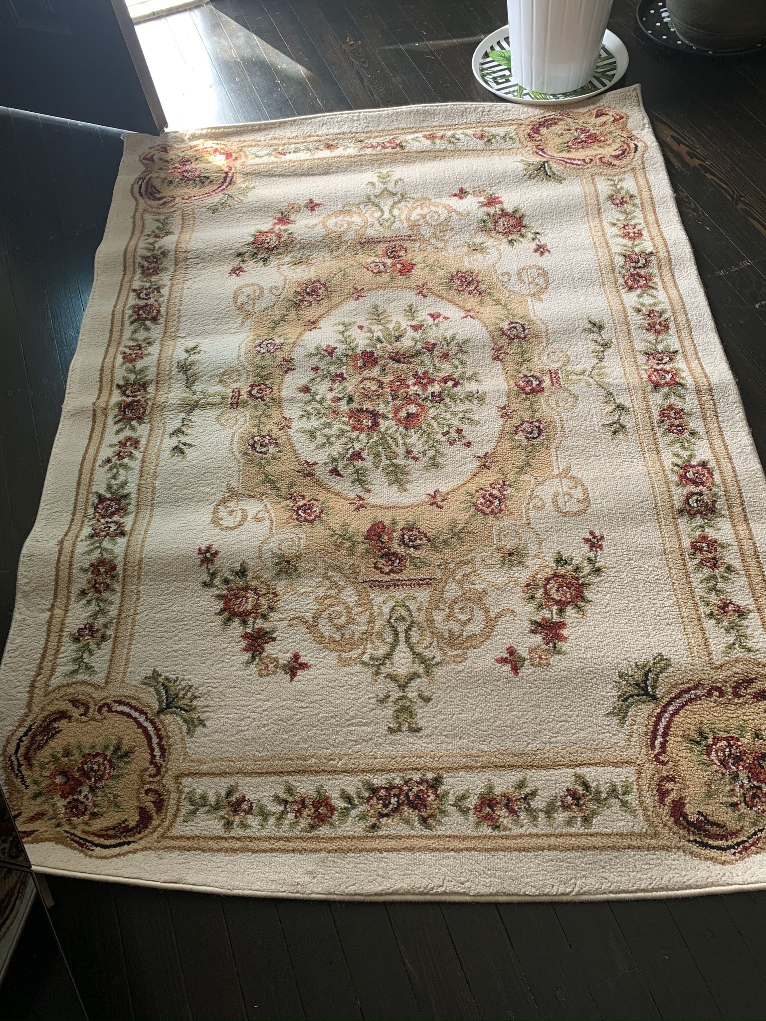 5 FT X 3 FT 9 IN AREA RUGS