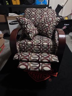Accent Chair and Throw Pillow