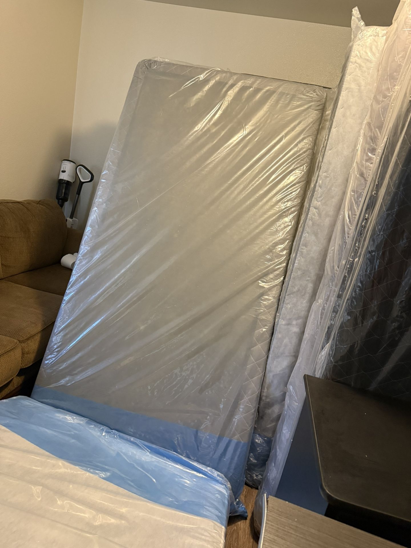 Twin Bed