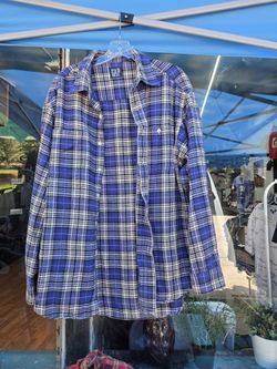 GAP BUTTON UP PLAID | SIZE : L