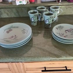 Beautiful Hand Painted Dishwear Set 