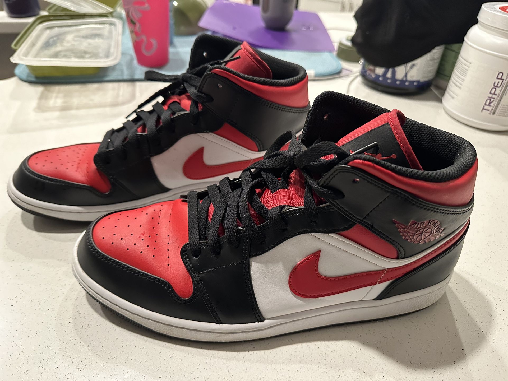 Like New Nike Jordan 1 High Tops Red Black White Size 13
