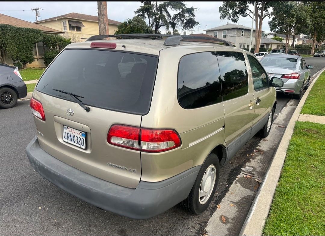 Toyota Sienna