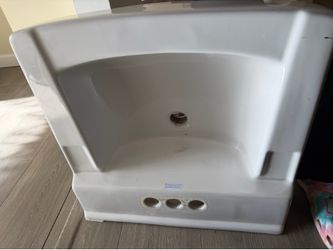 Gerber ceramic sink