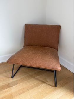 Accent chair
