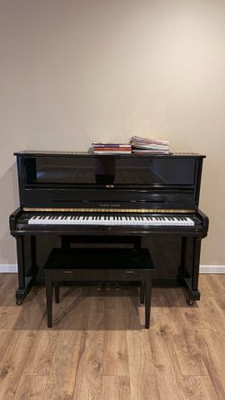 Upright Piano – Black