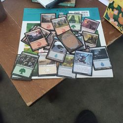 21  LOOSE MAGIC CARDS ( PLZ READ DESCRIPTION).     PICK ⛏️ UP ONLY