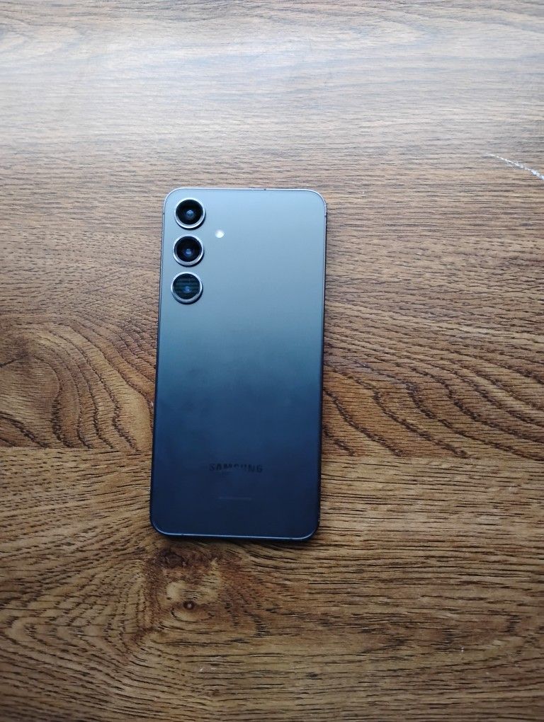 Samsung S24 Plus 