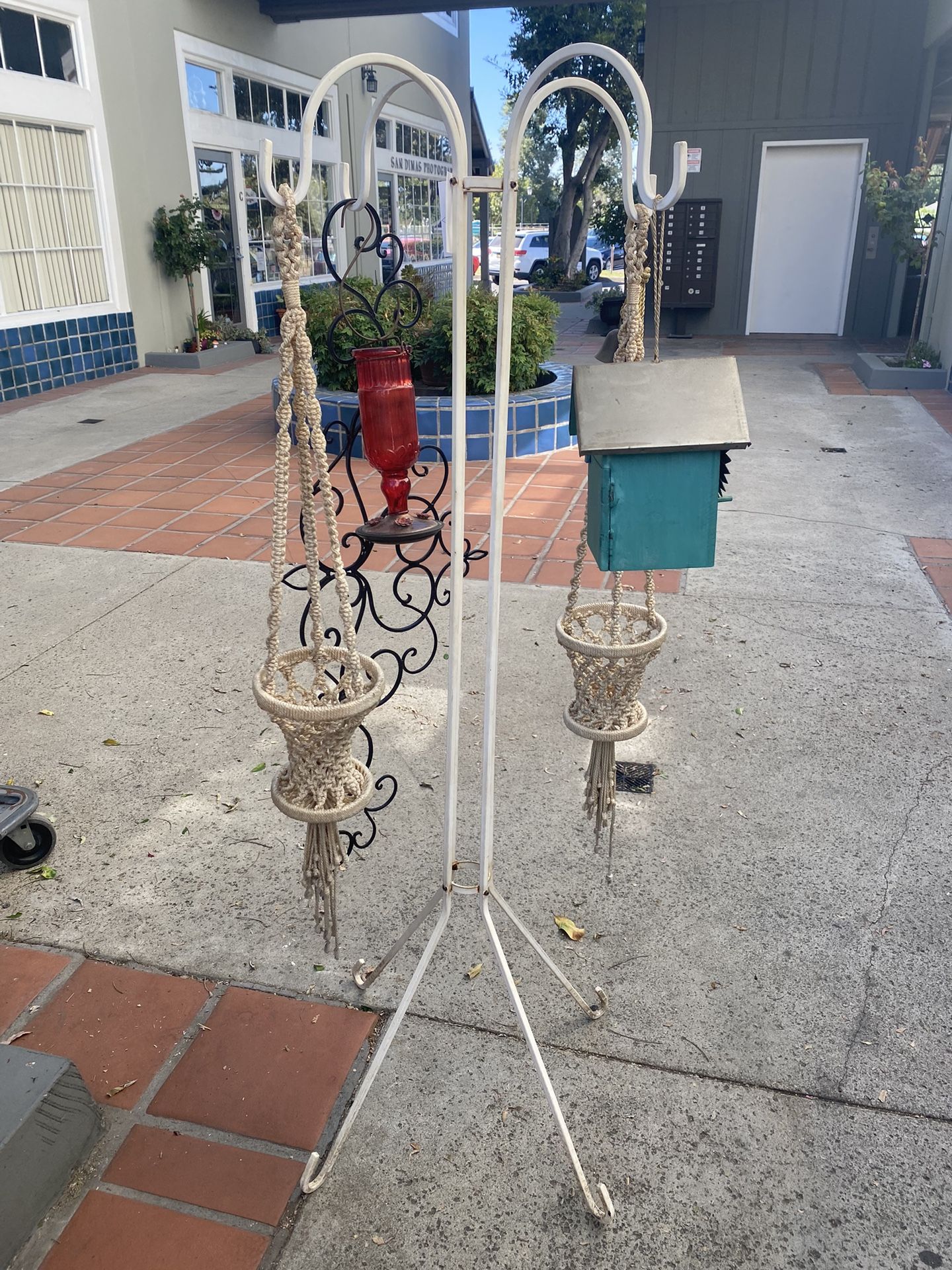 Vintage 4 Arm Hanging Plant Wind-chime Birdhouse Stand 5’ Tall