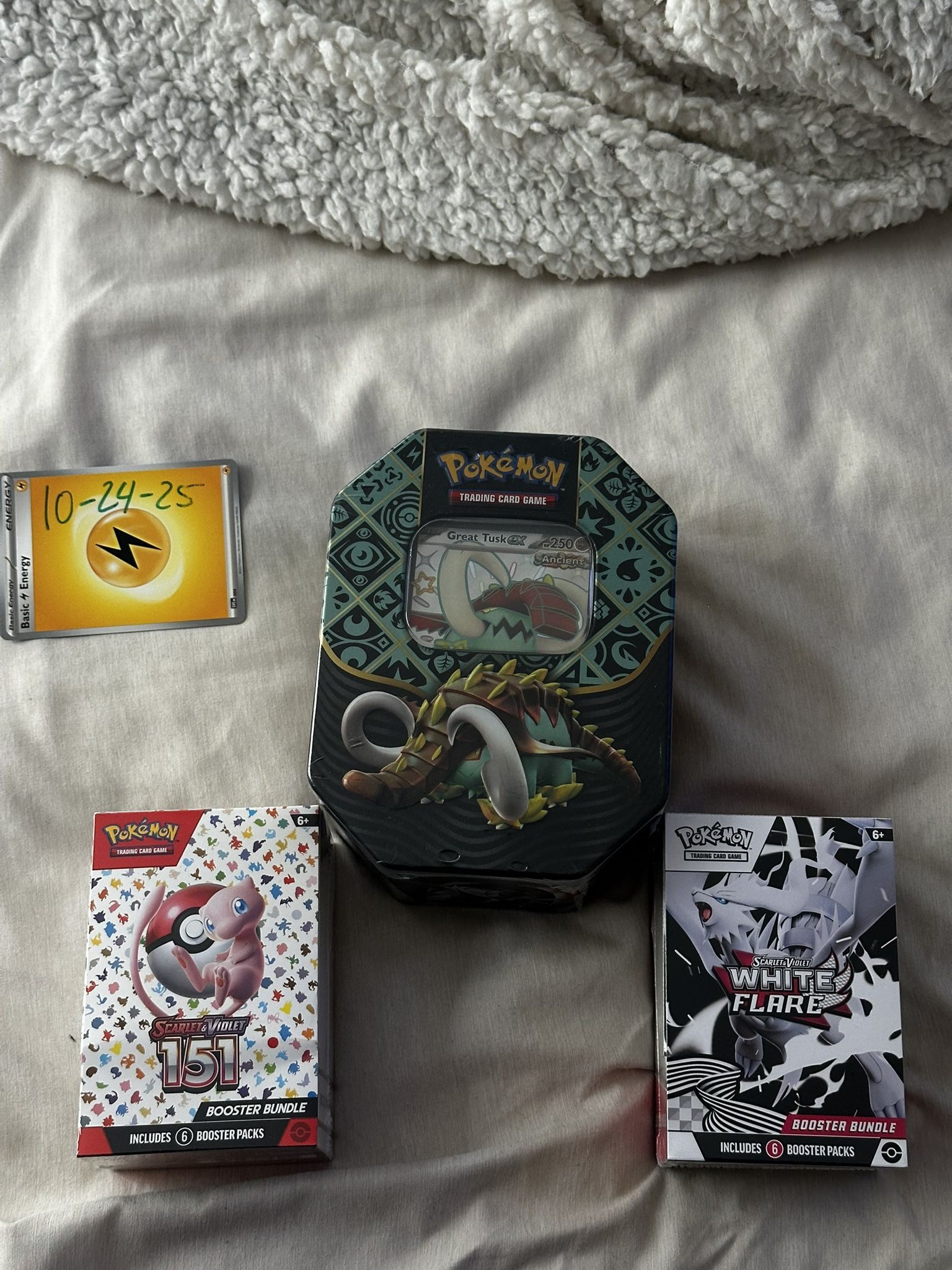 151 Bundle, White Flare Bundle, Paldean Fates Tin