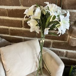 Lilies Silk Floral