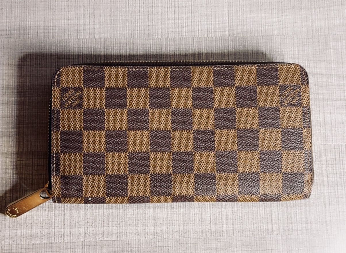 Louis Vuitton Checkered Wallet