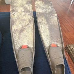 Seac Motus Freediving Fins (Camo) — Size 3.5–5. Women's Model.