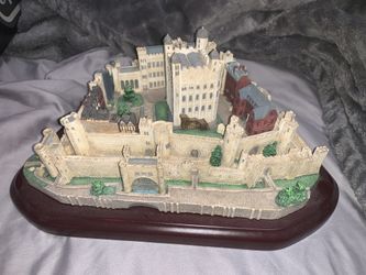 Vintage Lenox Tower of London Great Castles of The World 1995