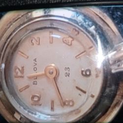 Reloj Bulova De Dama De Cuerda 10k Gold Filled Plated Trabajando Bien 