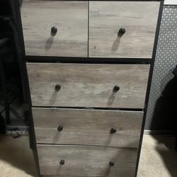 5 Drawers