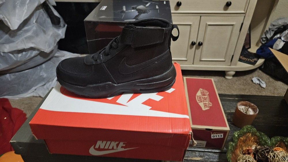 Nike Boots
