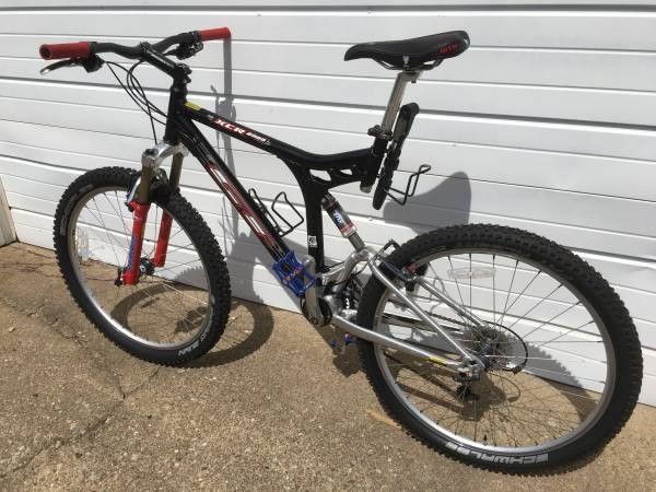 GT XCR 2000 Full Suspension Mountain Bike