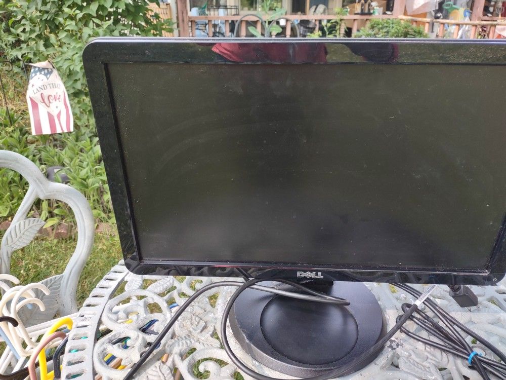 Small Dell Computer Monitor