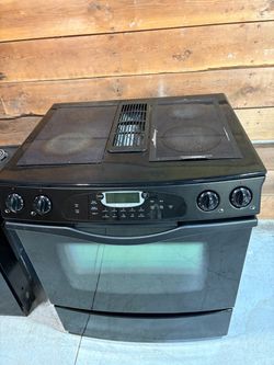 JENN-Air downdraft stove