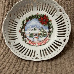Vintage Christmas Decorative Plate