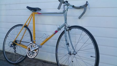 Road bike excellent condition