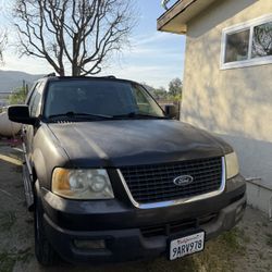 2005 Ford Expedition XLT Sport Utility 4D