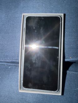 Factory unlocked Samsung s26 256gb white