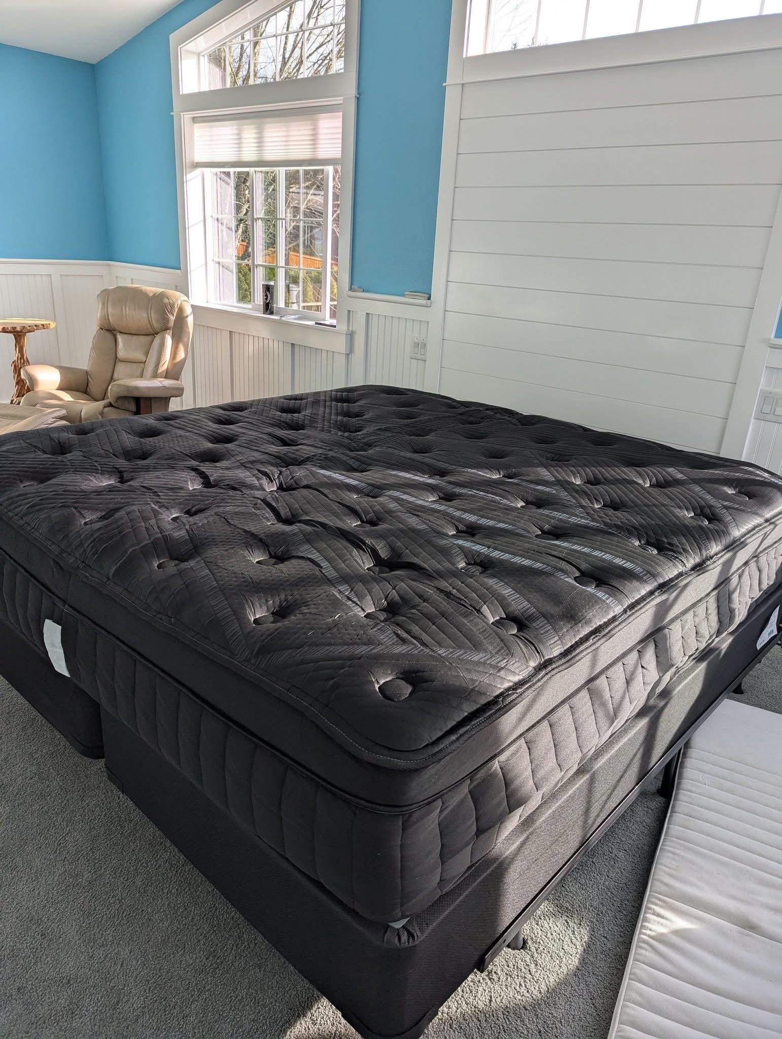 BRAND NEW MATTRESS SALE! 50% to 80% OFF RETAIL! $10 DOWN TAKES IT HOME!