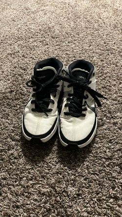 Nike - Men’s  Size 9 "Pure Platinum" Sneakers Kevin Durant