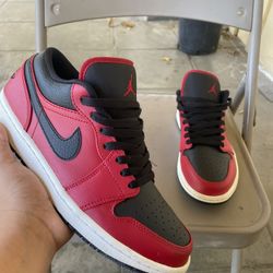 Jordan retro 1 lows -  black gym red