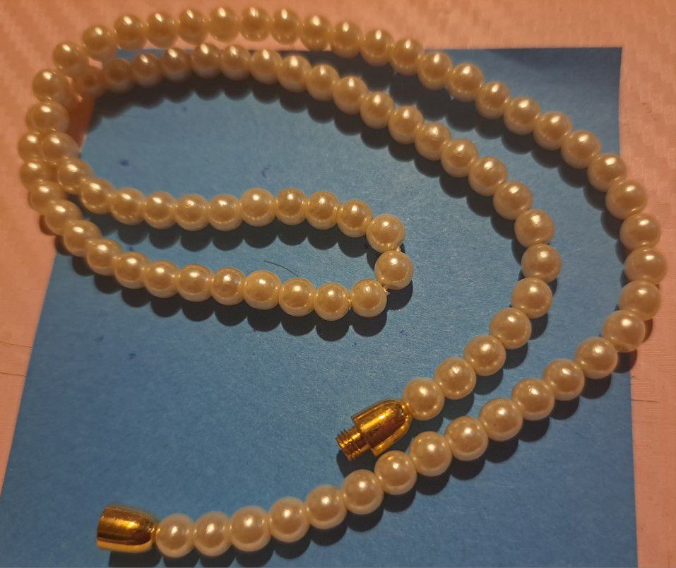 15 Inch Faux Pearl Necklace 