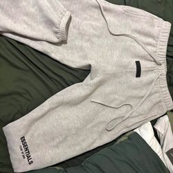 Essential Pants 