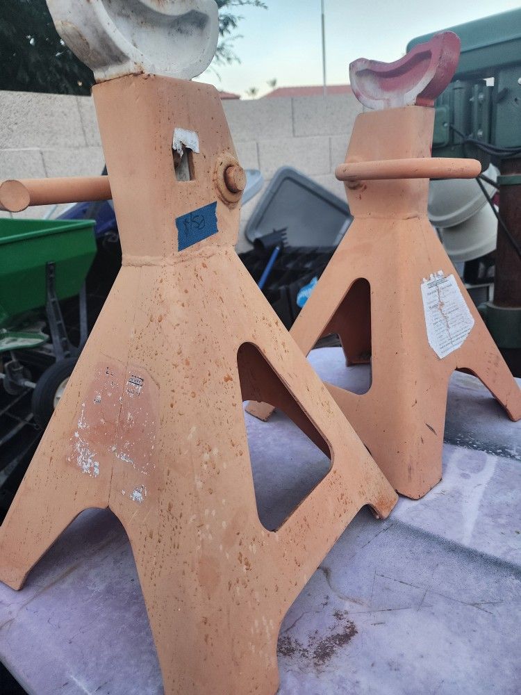 12 Tons Jack Stands