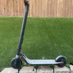 Ninebot Segway E-scooter. 