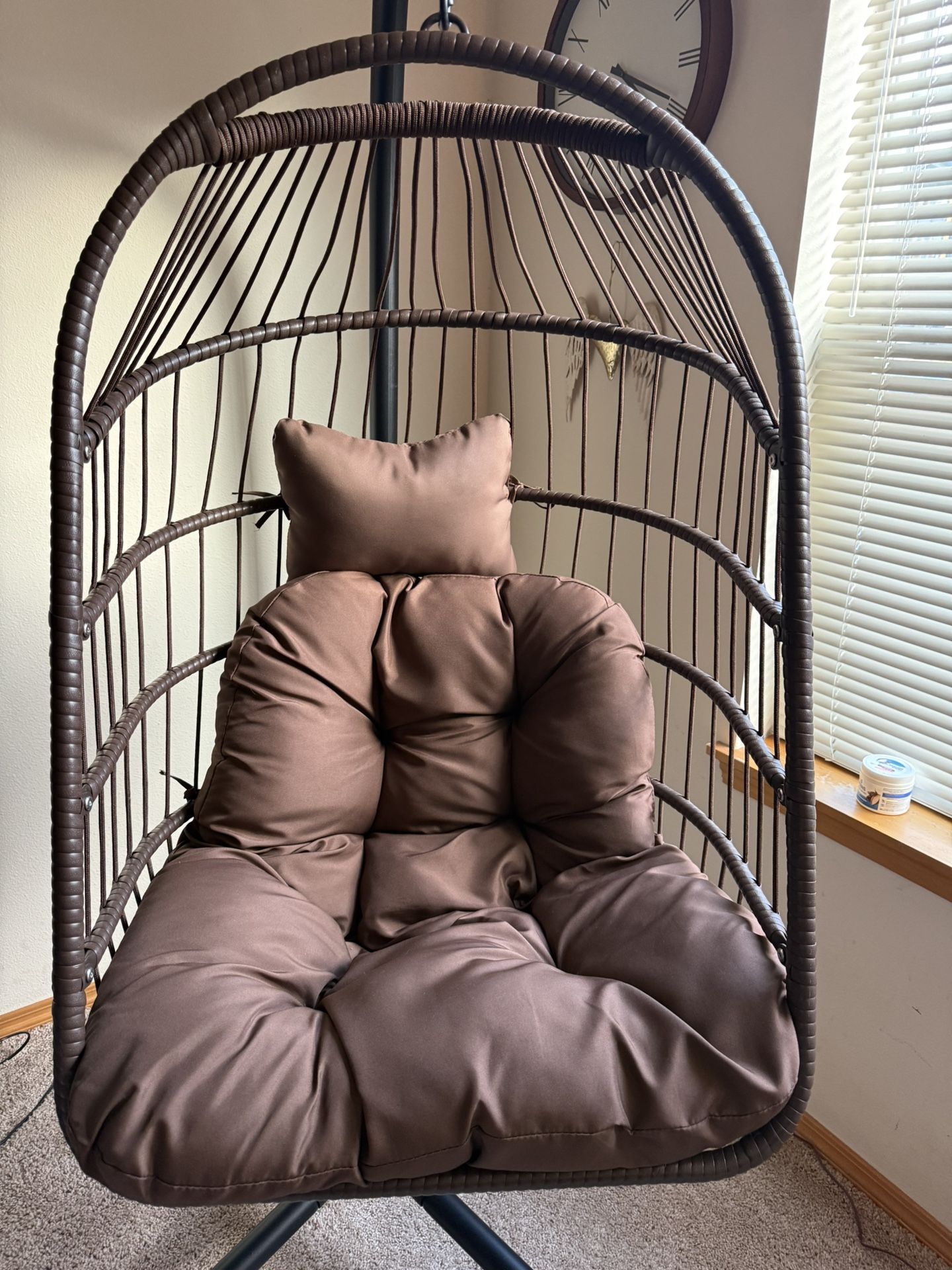 Like New Swinging Egg Chair