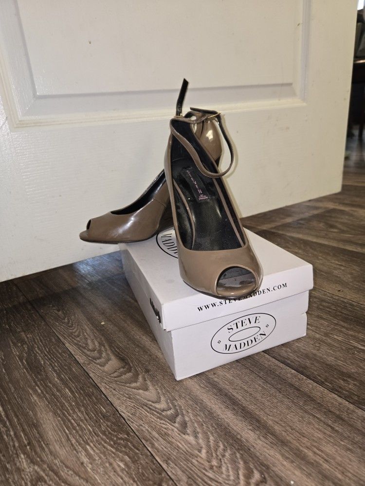 Women's Steve Madden Heels 8½