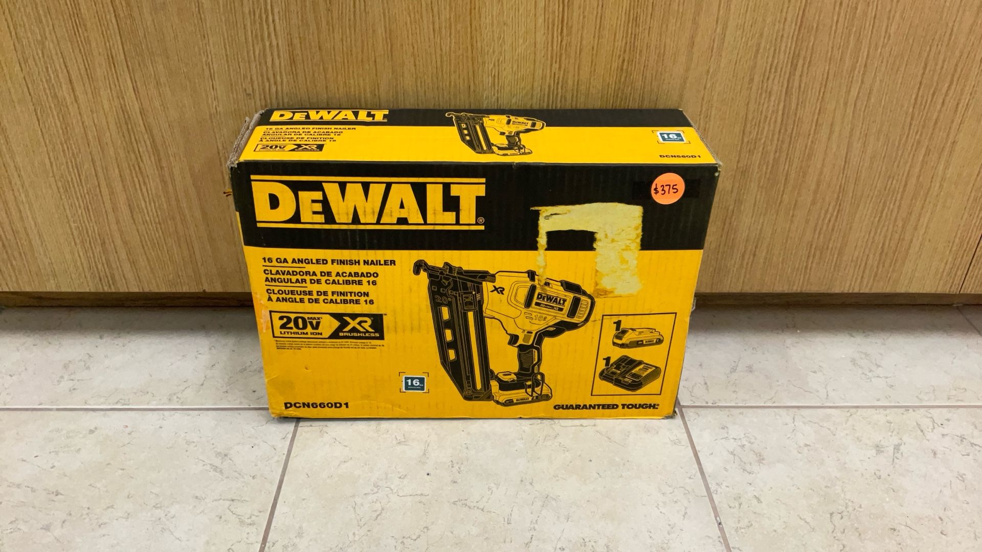 DEWALT DCN660D1 16 GA ANGLED FINISH NAILER.