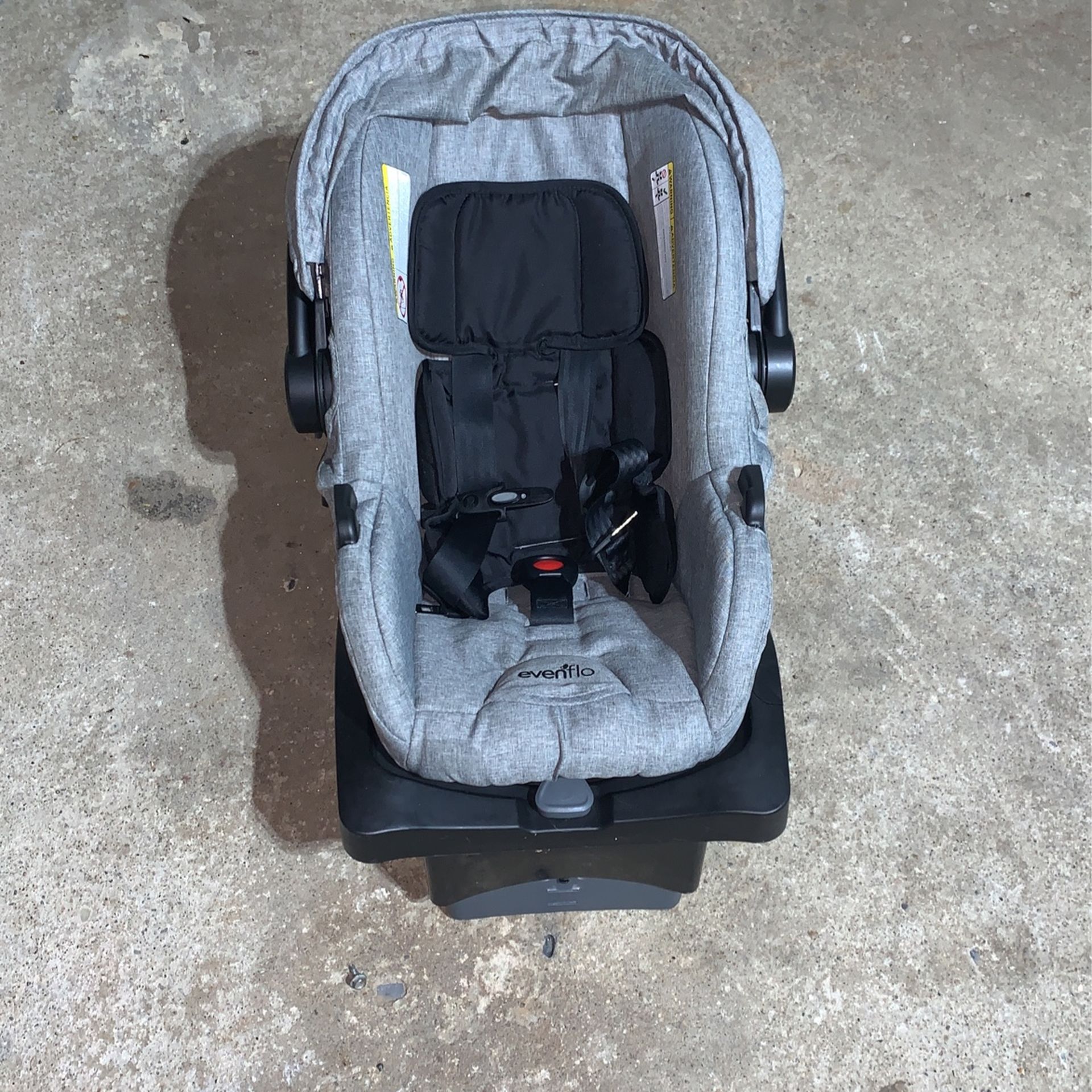 Evenflo Infant Car Seat (like New)
