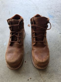 Boys size 7 Hawk boots