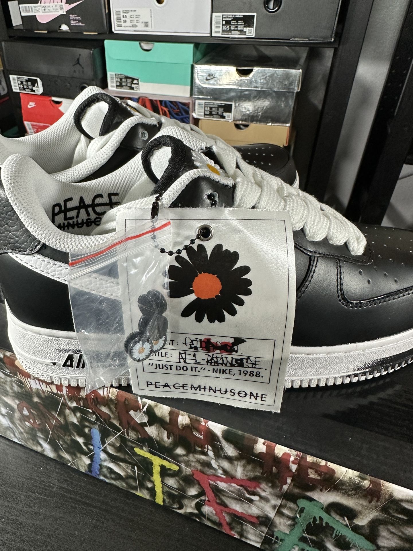 Nike Air Force 1 07 / PARA?NOISE