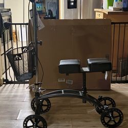 Drive 796 Knee Scooter
