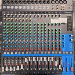 Yamaha Mixer Console MG20
