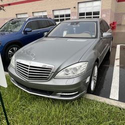 2010 Mercedes-Benz S-Class